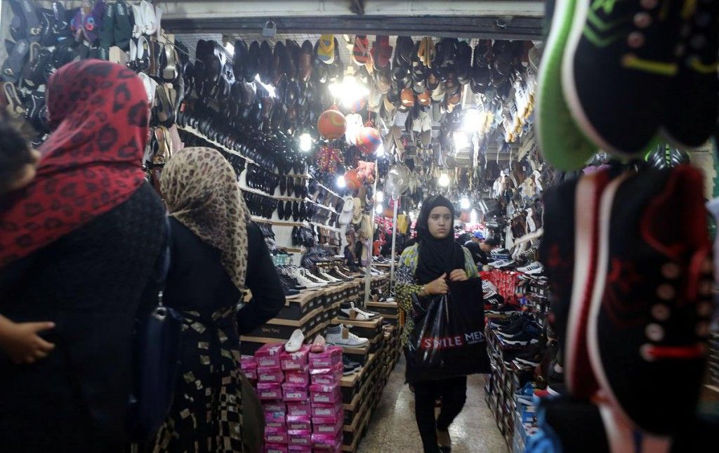 السوريون يشغلون الأردنيين وينعشون سوقهم