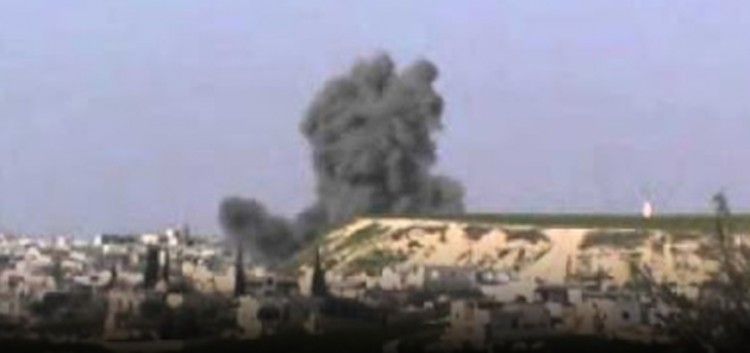 إرتقاء 6 شهداء وعدة جرحى إثر قصفٍ جوي لطيران النظام الحربي على قرية حيش في ريف إدلب الجنوبي