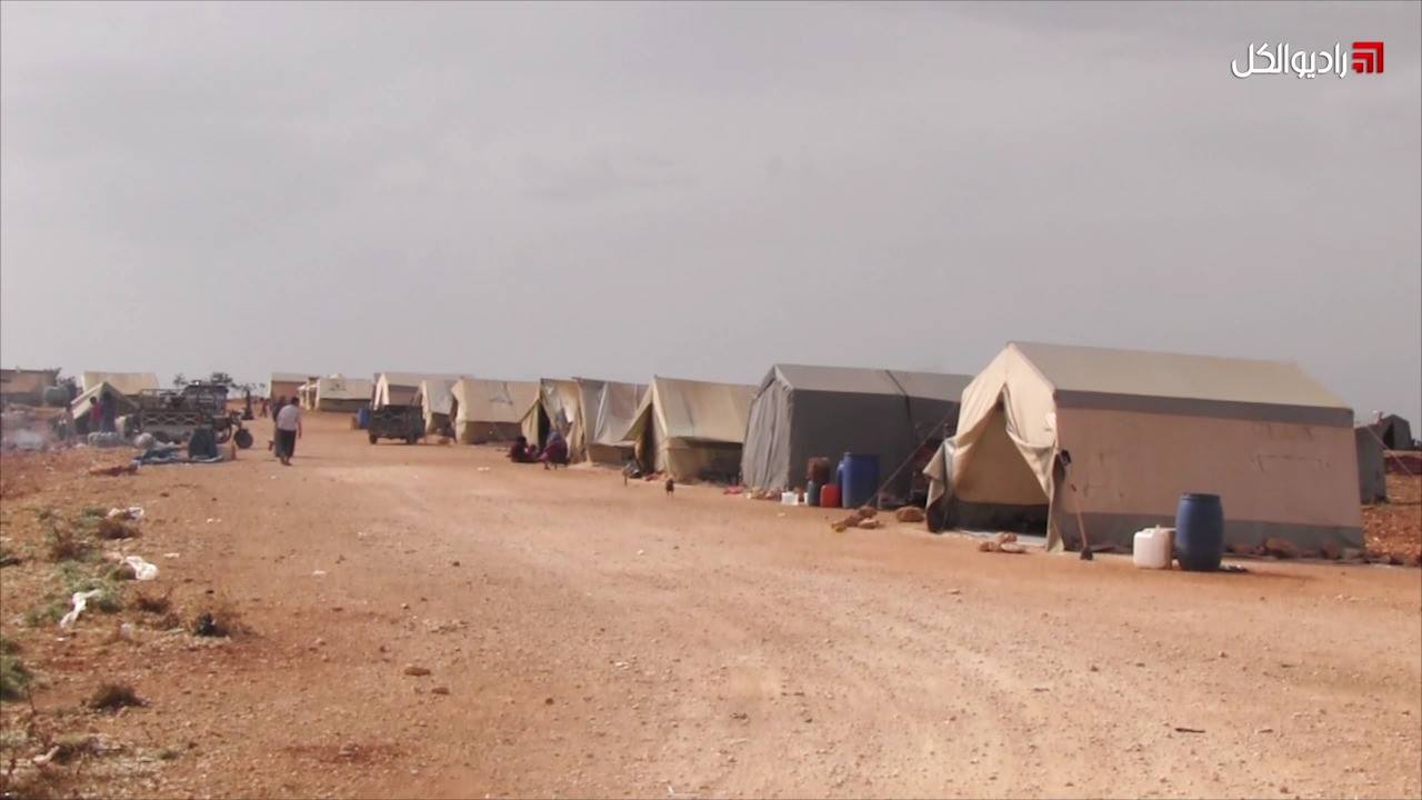 مخيم خيرات الشام بالقرب من بلدة دير جمال يستقبل أكثر من 400 عائلة هاربة من قصف النظام و تنظيم داعش لبلداتهم في ريف حلب الشمالي