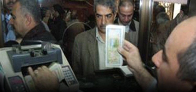 حكومة النظام تحظر شحن الأموال وتعامل الأجانب والسوريين بغير العملة الوطنية