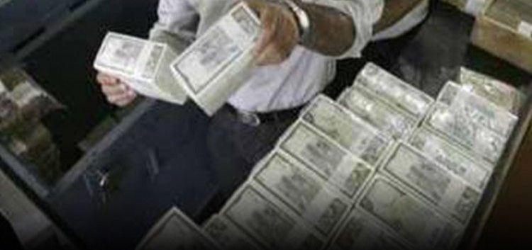 عجز رواتب السوريين يمول خزينة النظام