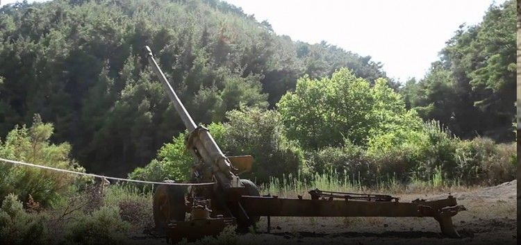 الثوار يستهدفون مطار حميميم ويدمّرون شاحنة ذخائر لقوات النظام في ريف اللاذقية