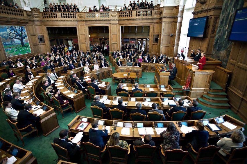 Denmark Parliament البرلمان الدانماركي