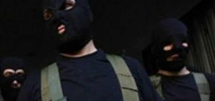 الرائد الريس لراديو الكل: العلاقات الشخصية تحول دون محاربة الملثمين والسيارات المفيمة في درعا الرائد الريس لراديو الكل: العلاقات الشخصية تحول دون محاربة الملثمين والسيارات المفيمة في درعا