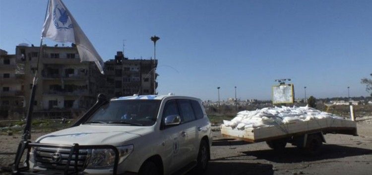 النظام يمنع إدخال الأدوات الجراحية ضمن قوافل الإغاثة إلى مدينة الحولة.. والأمم المتحدة تستنكر