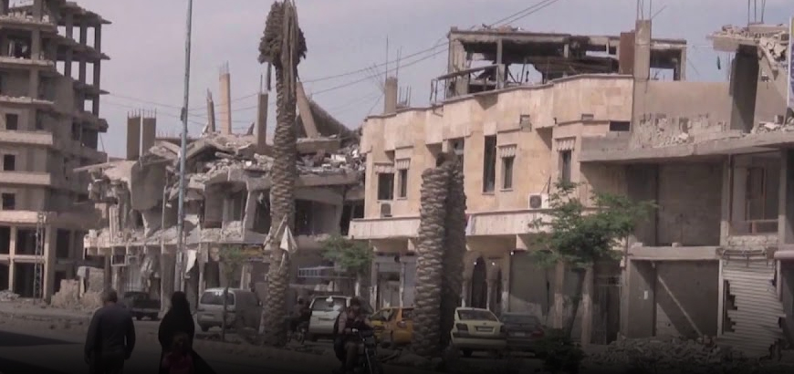 مقتل 10 أشخاص بانفجارين ضربا وسط مدينة الرقة