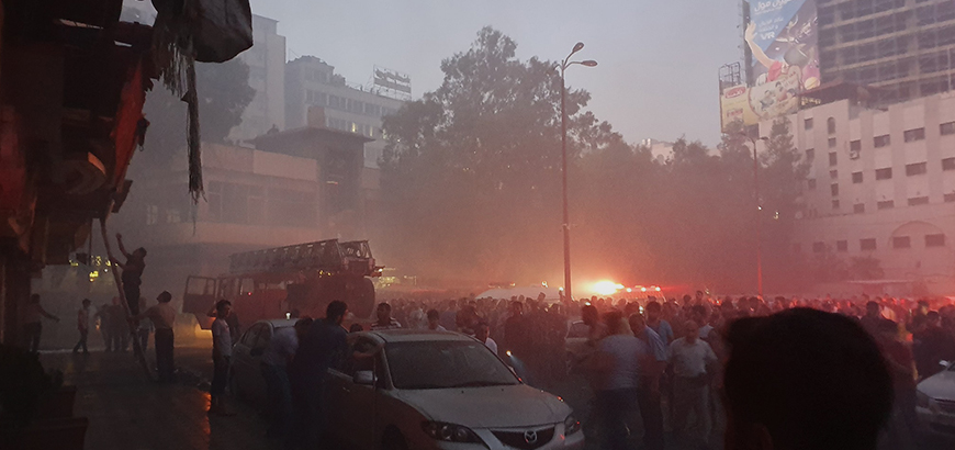 اندلاع حريق ضخم في برج دمشق